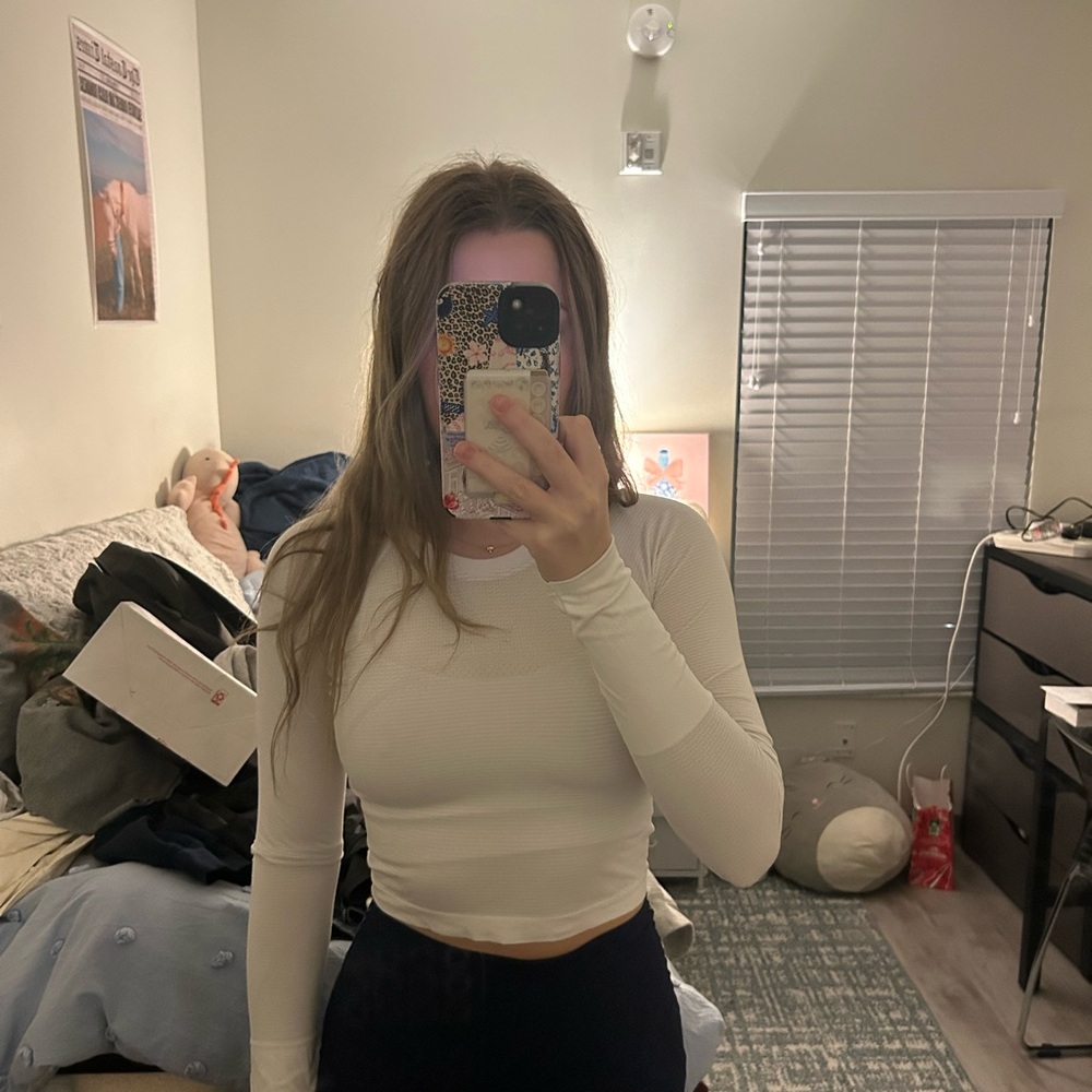 Lululemon long sleeve crop